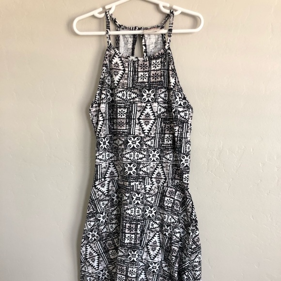 Halter style dress!!✨OFFER - Picture 2 of 5